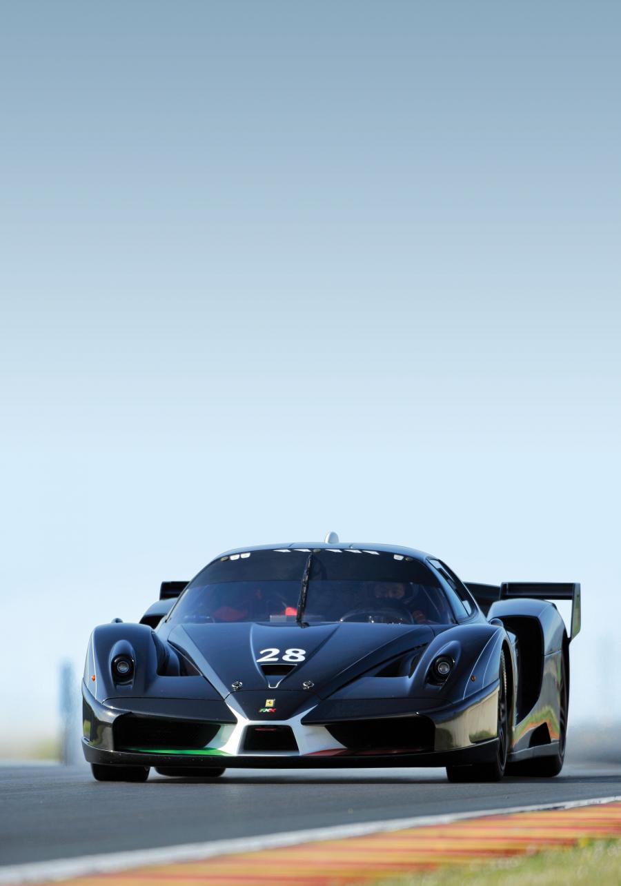  Ferrari FXX Evoluzione 2006 года  (фото 6 из 8)